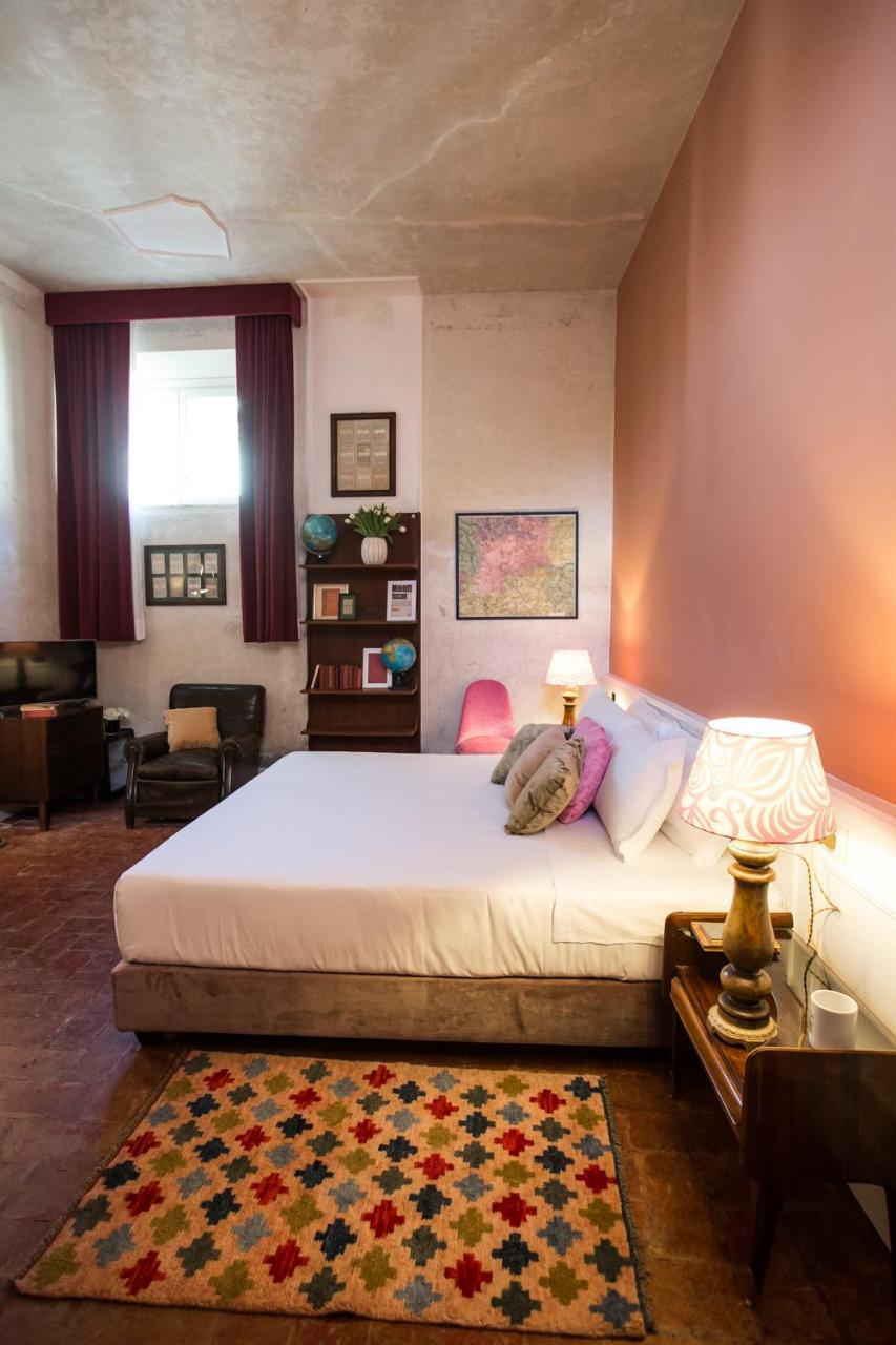 フィレンツェ Oltrarno Splendid Bed & Breakfast エクステリア 写真